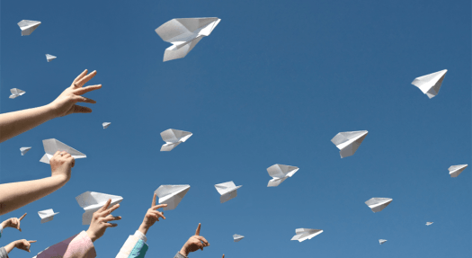 GoingDeepWithDavidRees_HowToThrowPaperPlanes_handsthrowingmultipleplanes